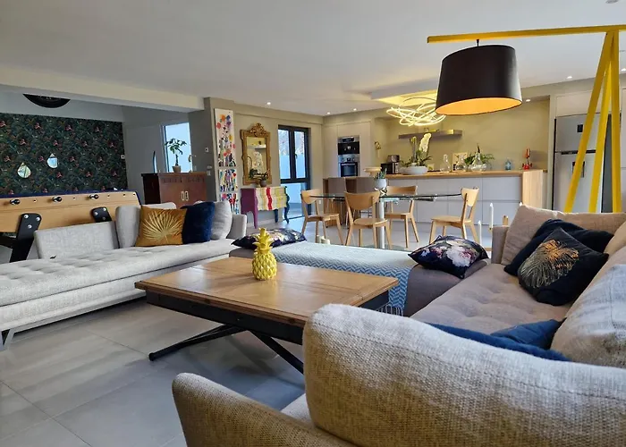 De Luxe Familiale Et Poppies Jardin Babyfoot Flipper 300m Riva Bella Familles Groupes Evg Evjf Villa *